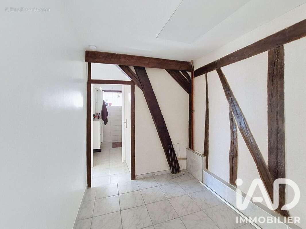 Maison 100 m² à Chatillon-Coligny  - photo 9