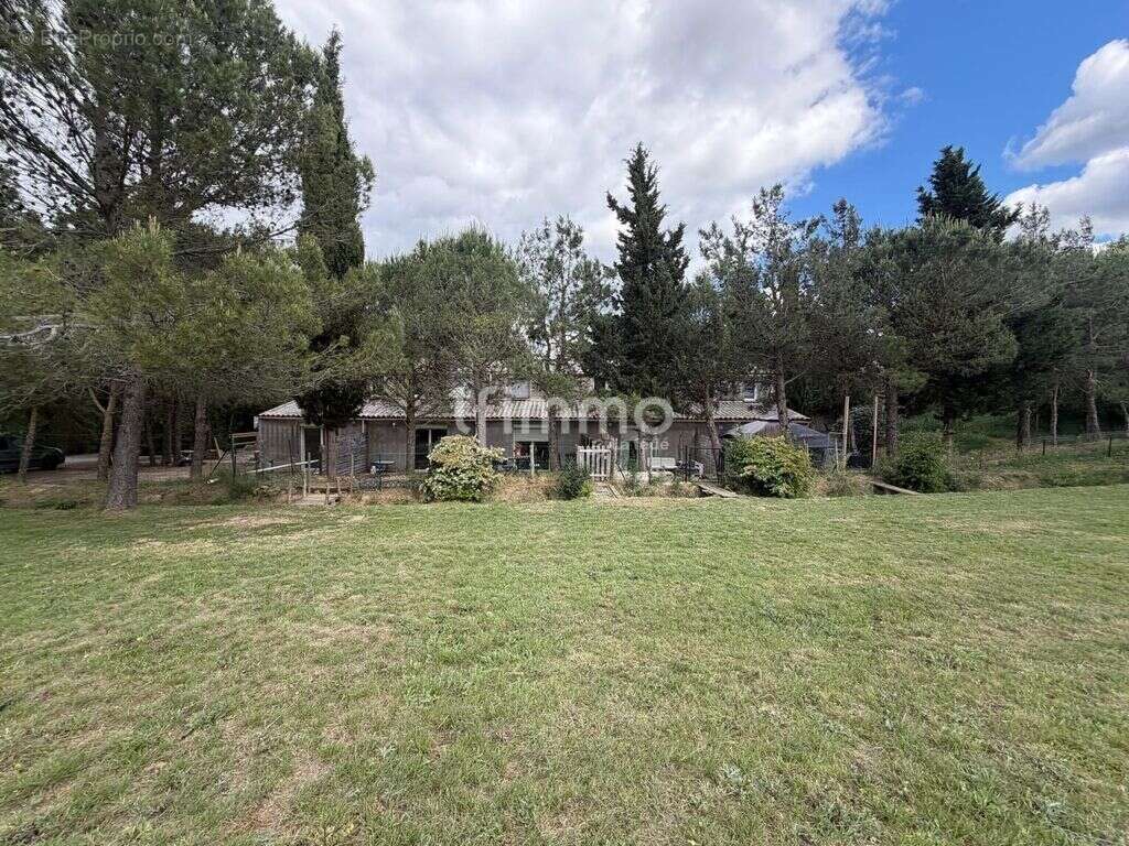 Ensemble immobilier de 5 appt. T4 - photo 2