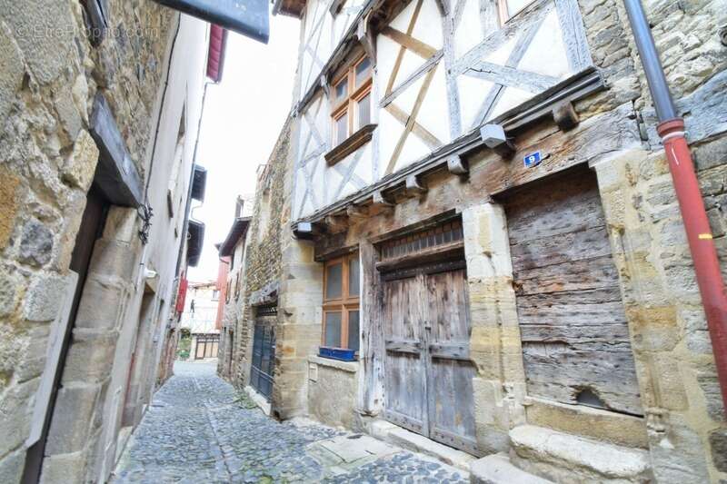 Maison à BILLOM