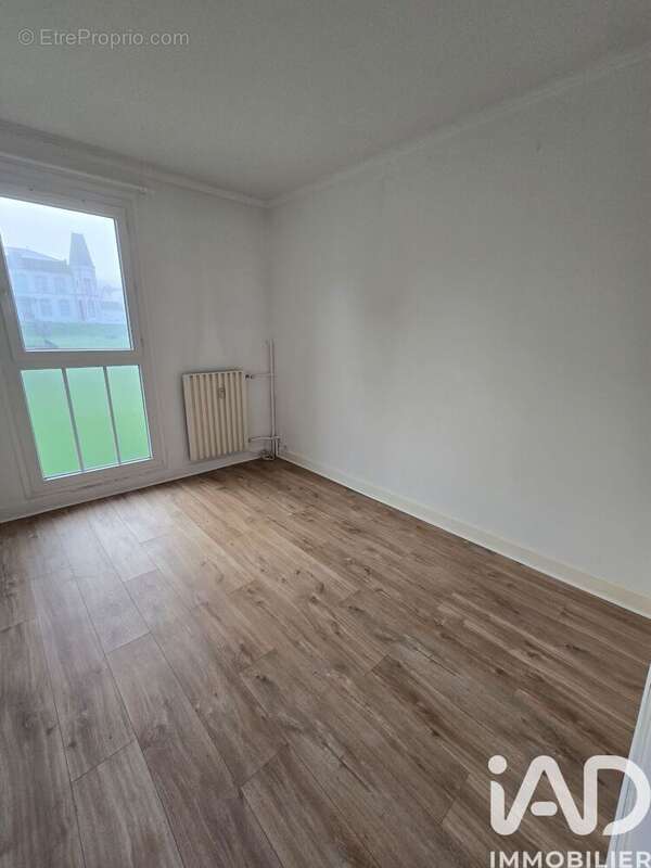 Photo 3 - Appartement à ETAMPES-SUR-MARNE
