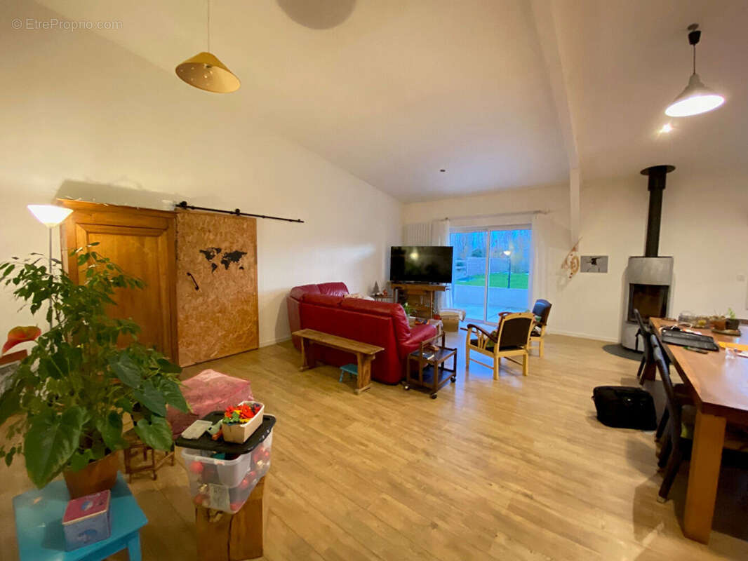 Appartement à AMBON