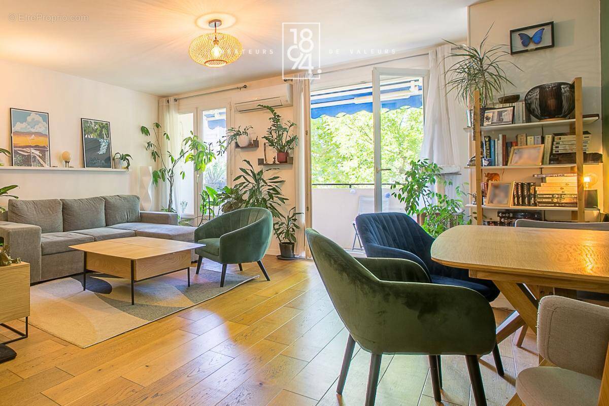 Appartement à MARSEILLE-9E