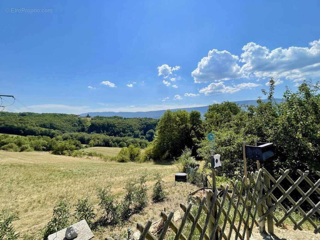 Maison 93 m² à Saint-Germain-Sur-Rhone  - photo 2