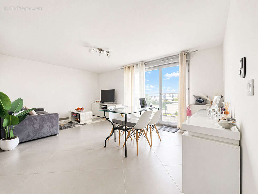 Appartement à BONNEUIL-SUR-MARNE