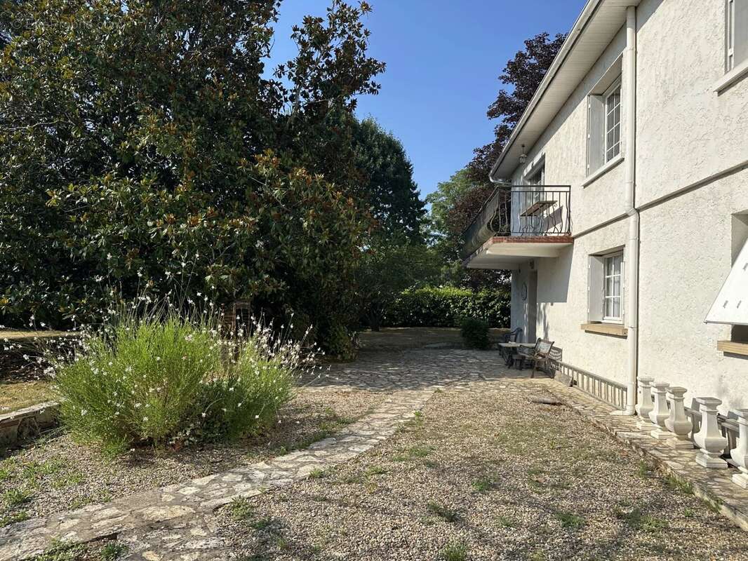 Maison avec terrain quartier residentiel - photo 14