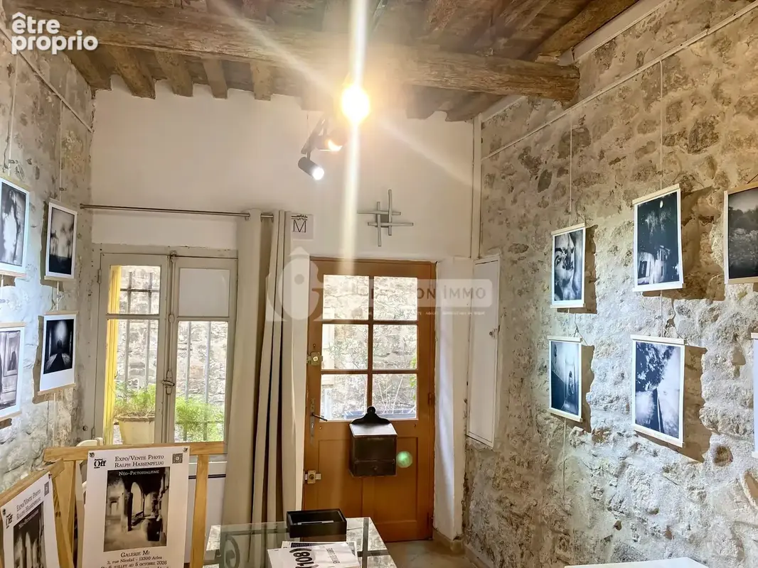 Maison de 65 m² à vendre dans le centre historique d'Arles - photo 3