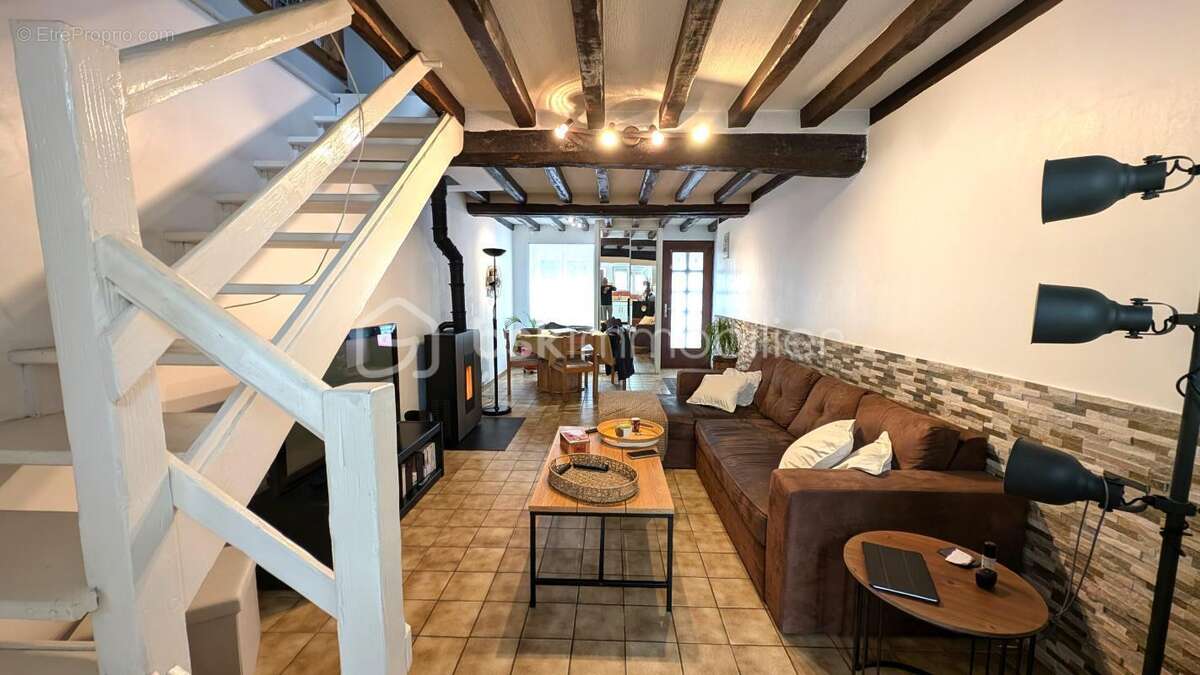 Maison à REBAIS
