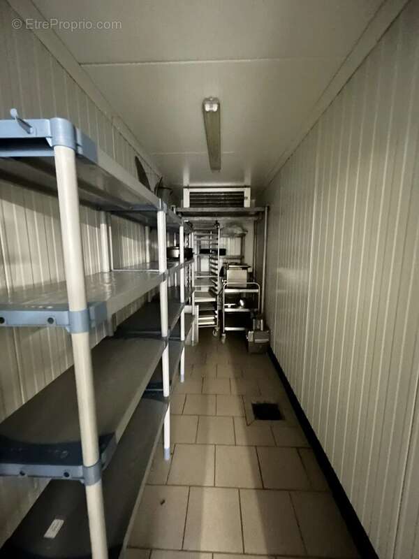 Commerce à WALINCOURT-SELVIGNY