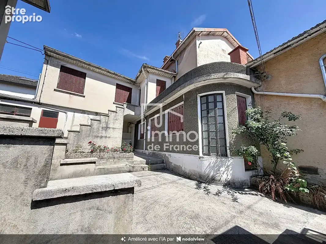 Maison Oyonnax 5 pièce(s) 185m2 - photo 1