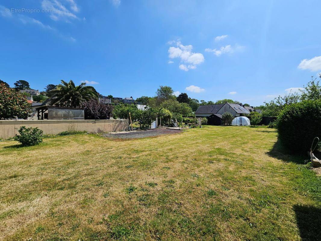 Terrain à PLEUMEUR-BODOU