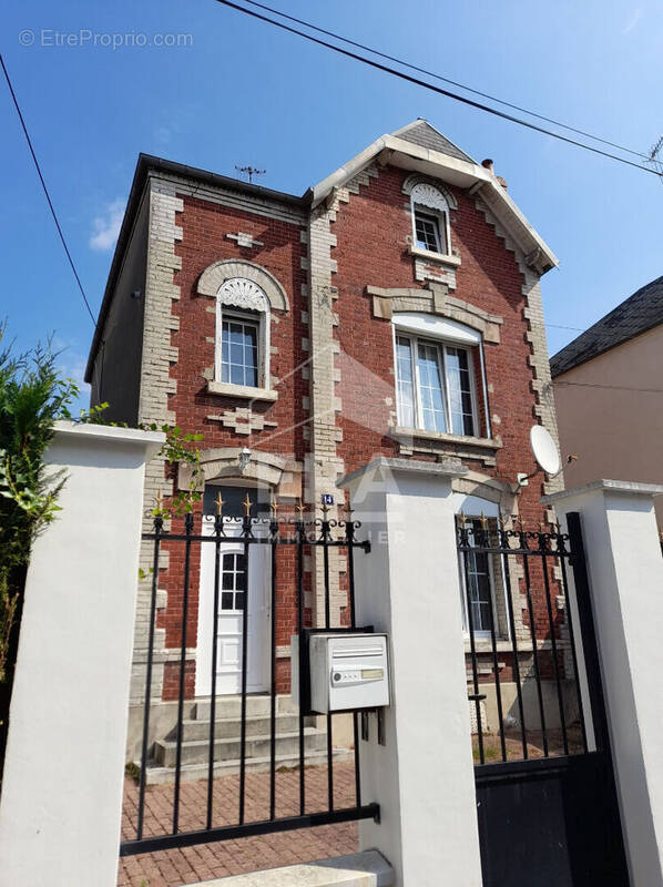 Maison à BOBIGNY
