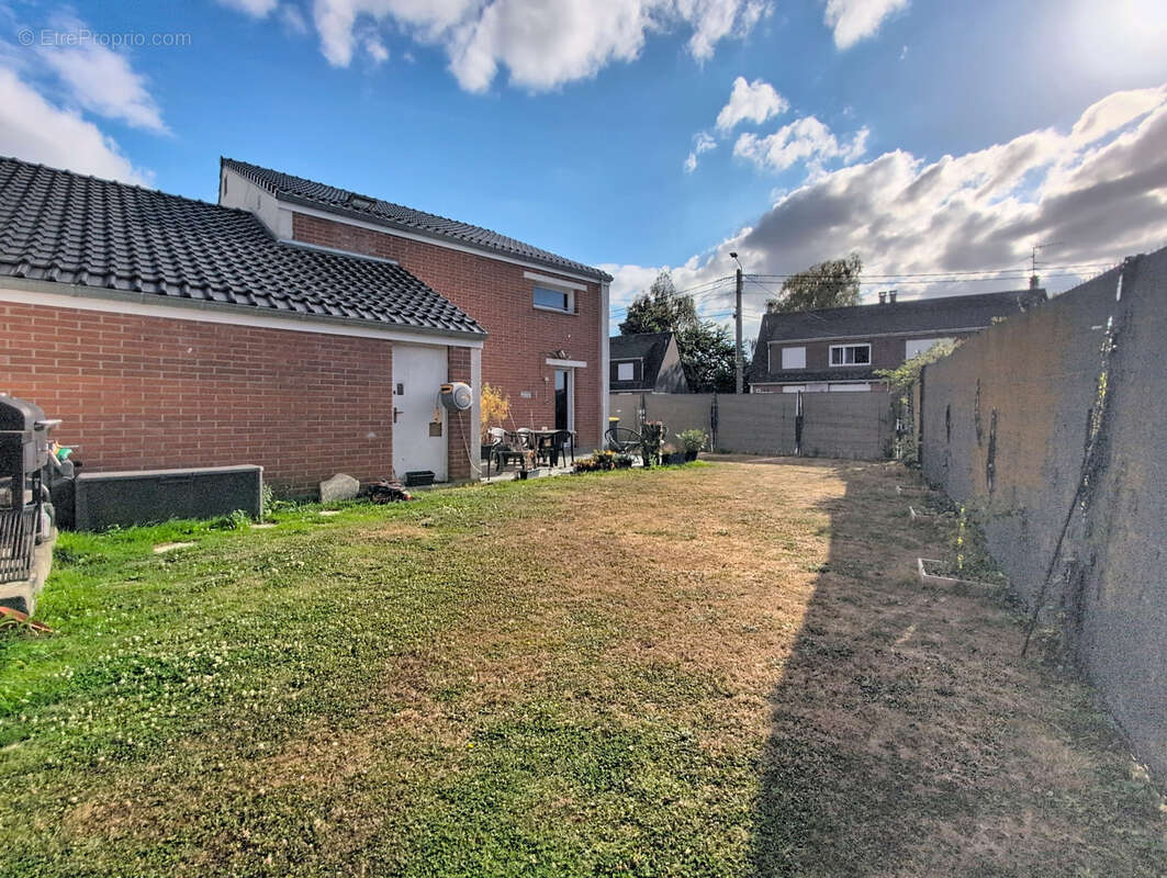 Maison semi-individuelle • 3 chambres • Garage • Jardin • 59264 Onnaing - photo 14
