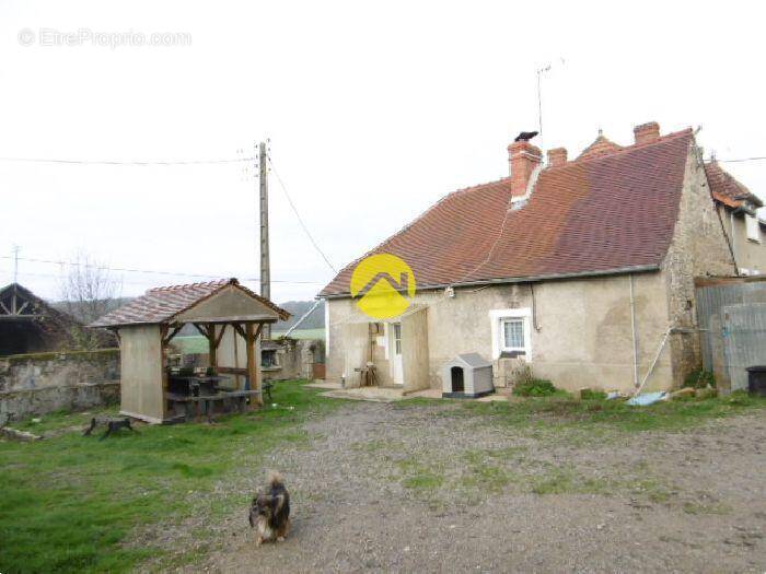 Maison à TOURNON-SAINT-MARTIN