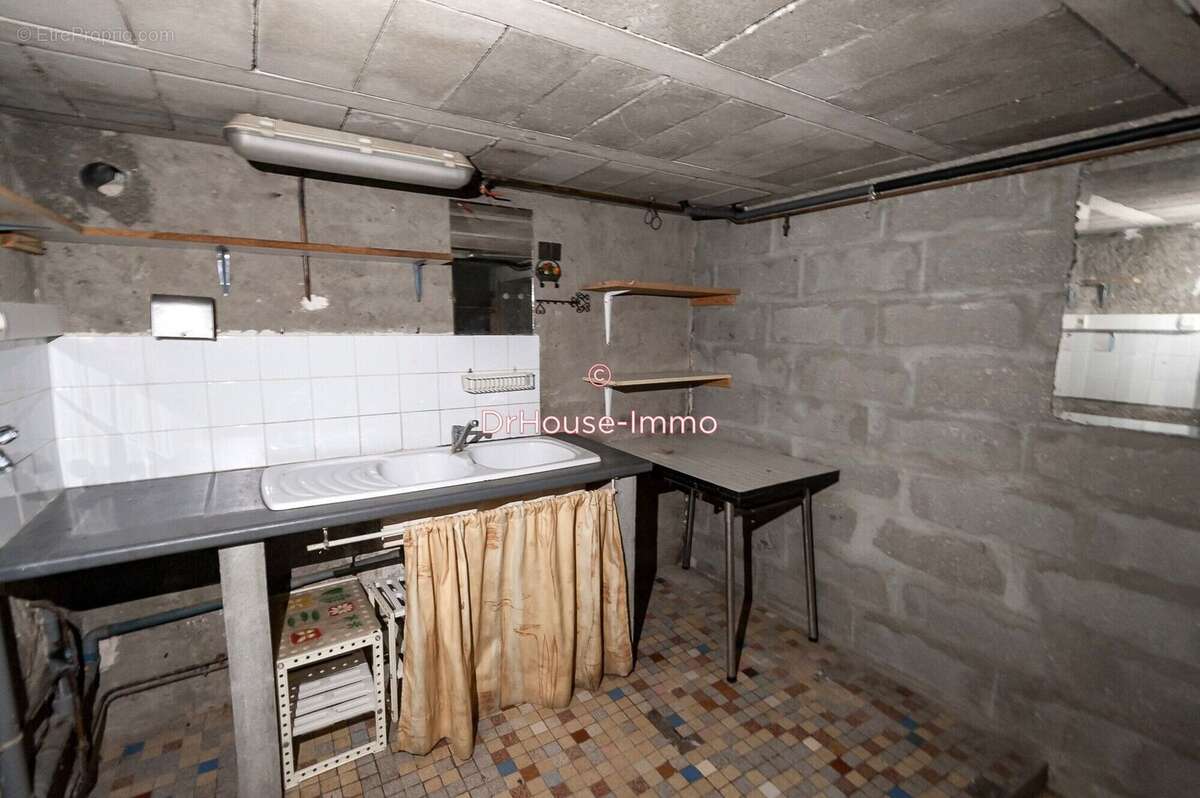 Maison 130 m² à Neuville-De-Poitou  - photo 8