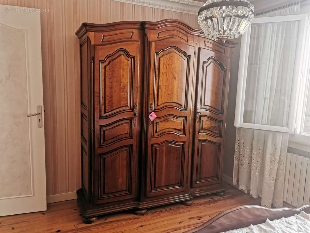 Maison à SAINT-BAUDILLE-DE-LA-TOUR