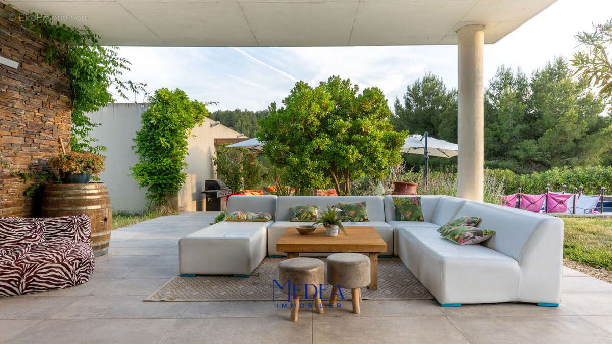 Photo 3 - Maison à ROQUEFORT-LA-BEDOULE