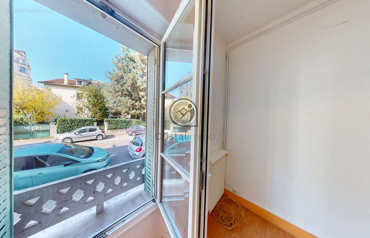 Appartement 2 pièces - Grenoble Île Verte - au calme dans un secteur recherché - photo 9
