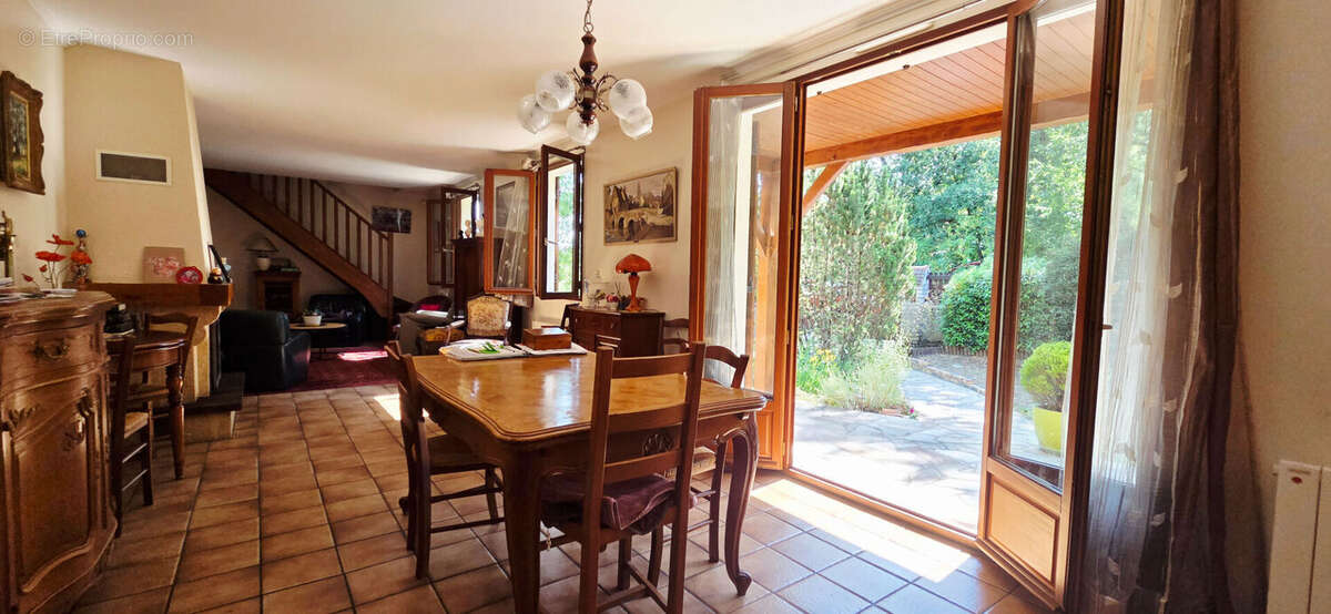 Maison à ETAMPES
