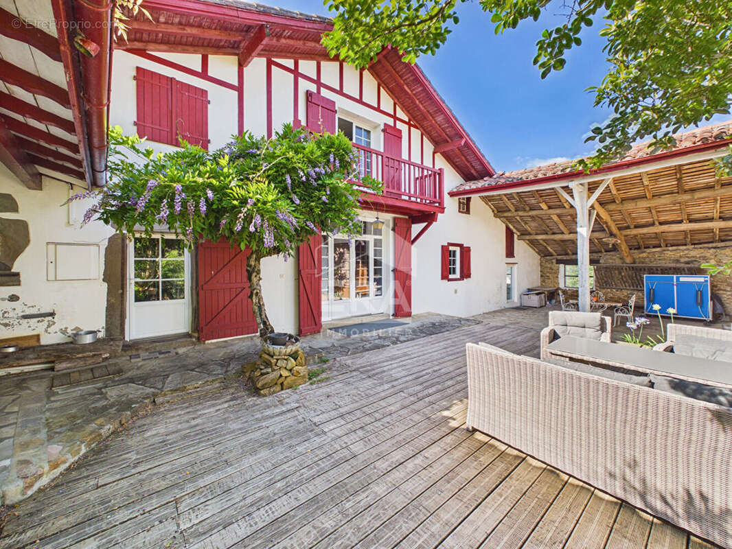 Maison à LA BASTIDE-CLAIRENCE