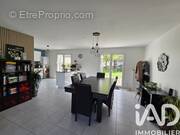 Photo 1 - Maison à ISSE