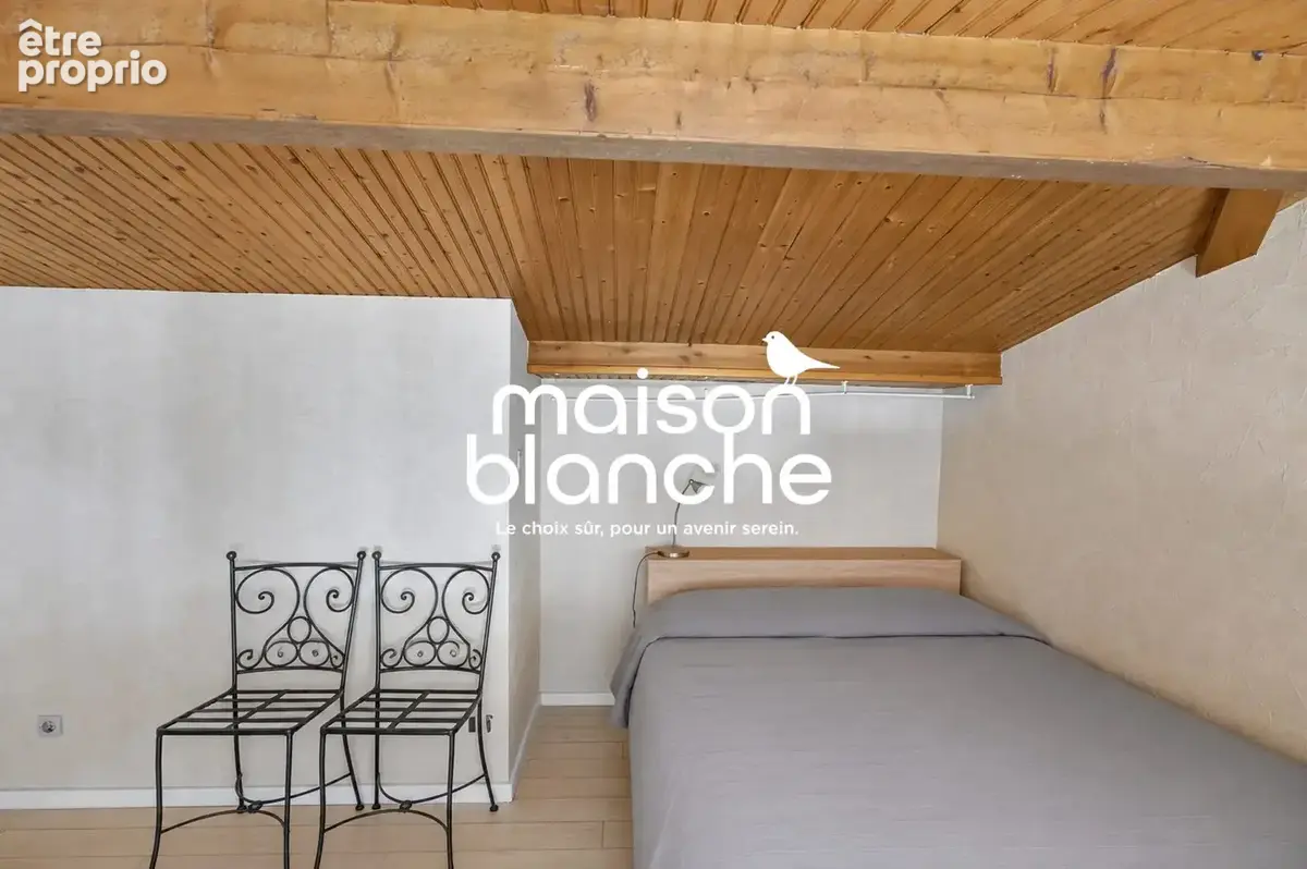 Appartement 44 m² à Parthenay  - photo 7