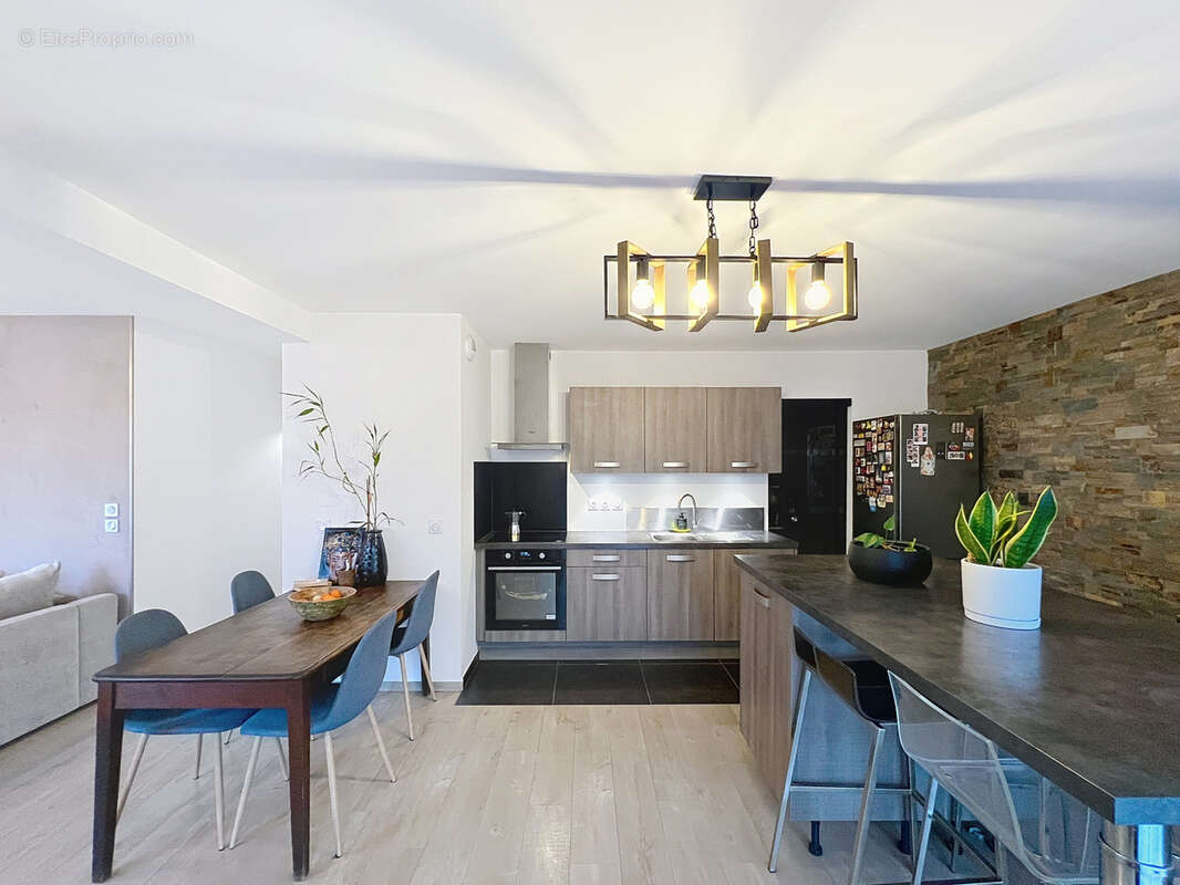 Appartement à SEYNOD