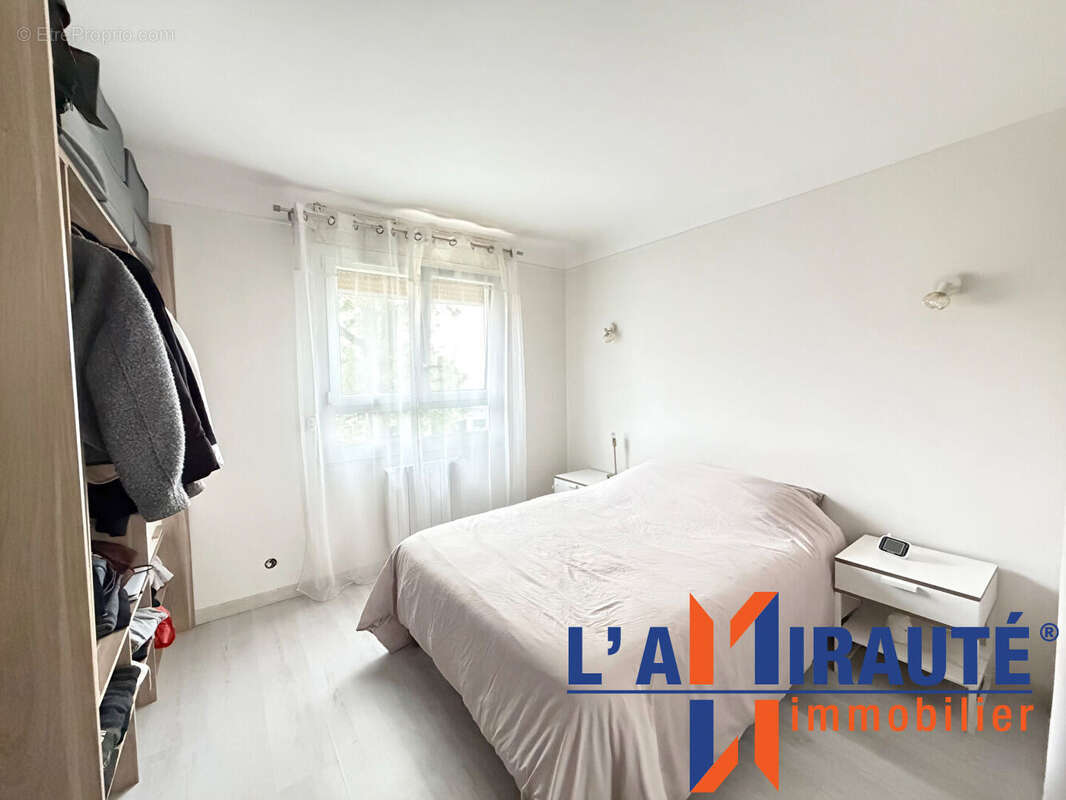 Appartement à SARTROUVILLE