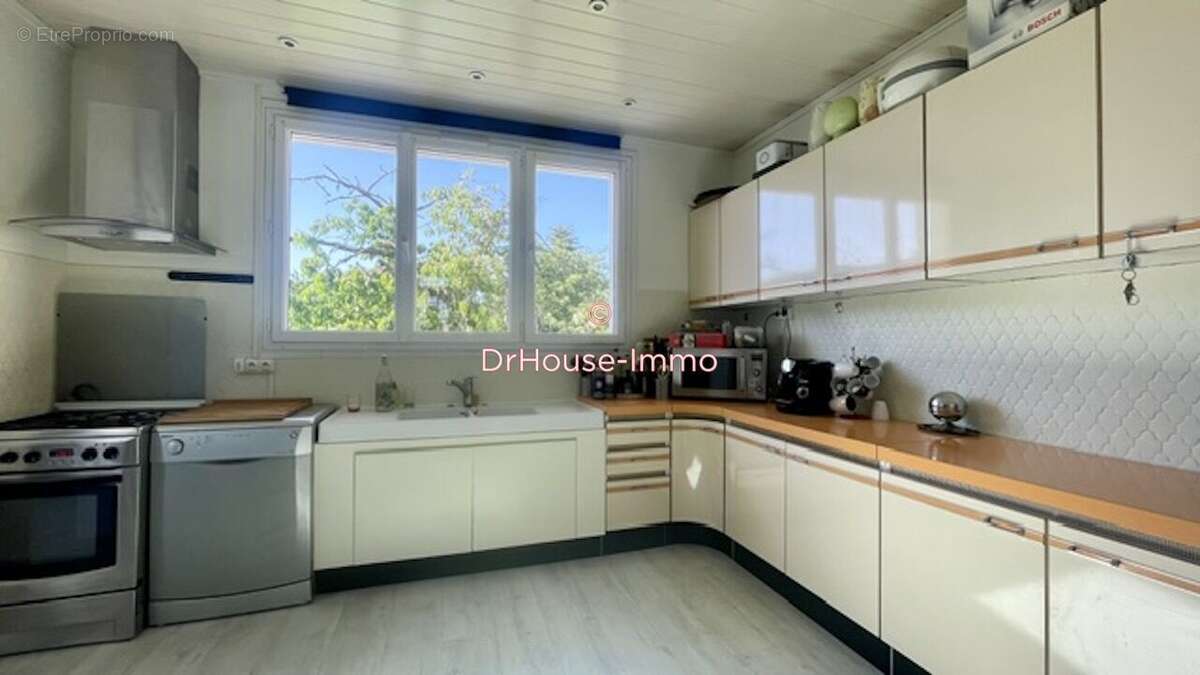 Maison 120 m² à Les Pavillons-Sous-Bois  - photo 12