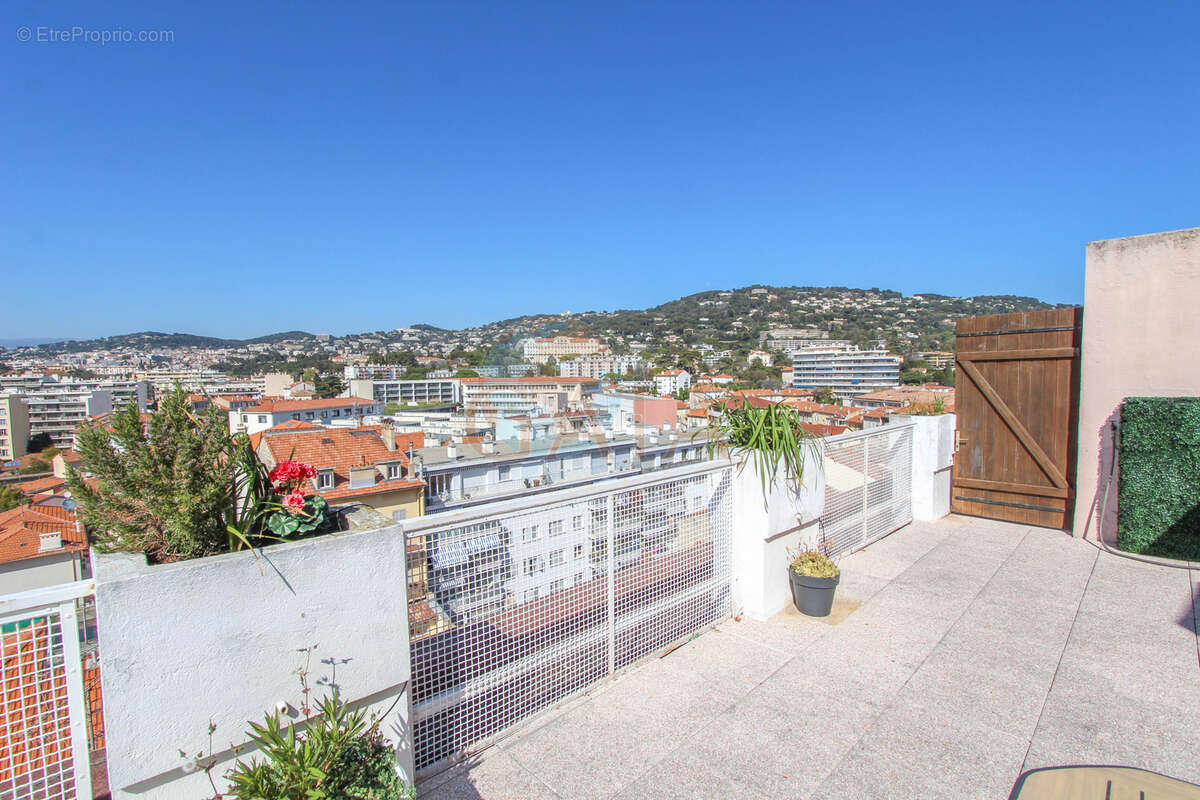 Appartement à CANNES