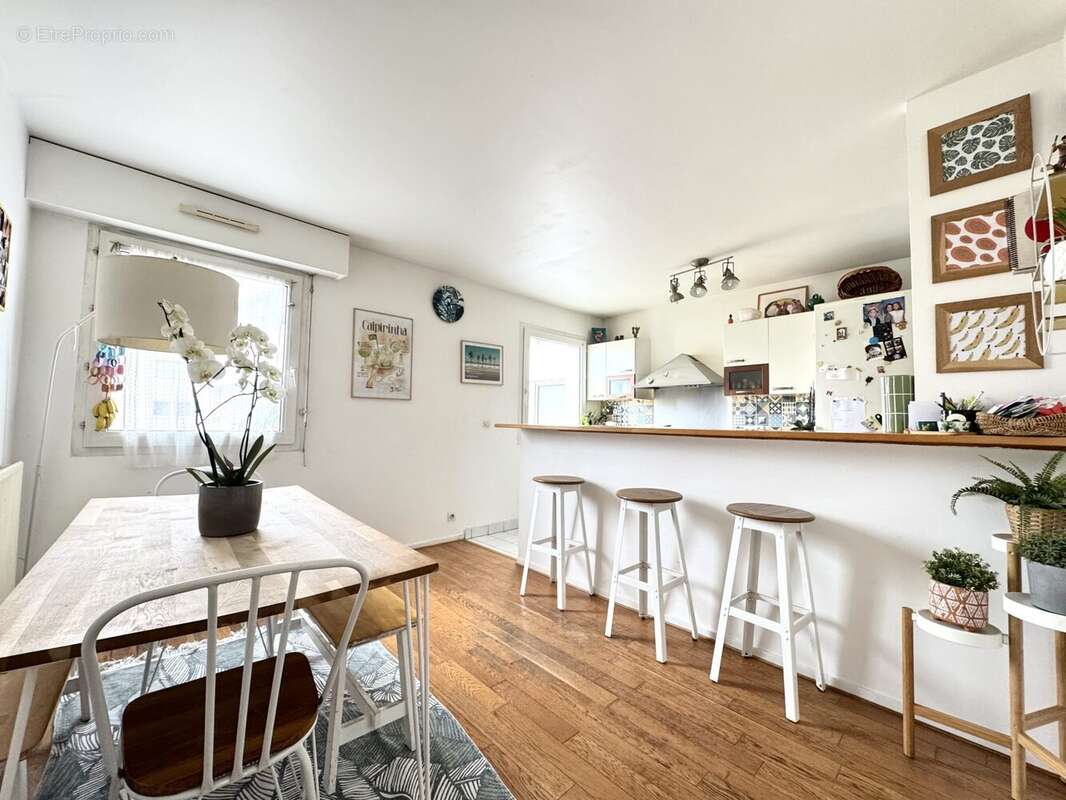 Appartement à SURESNES