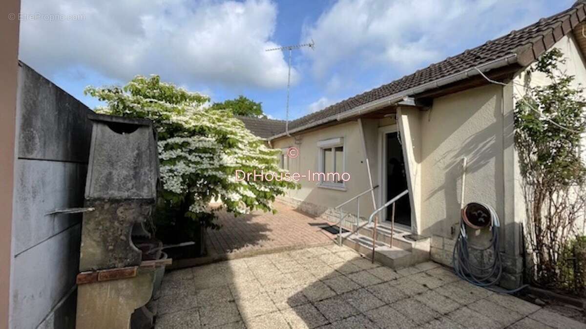 Maison à CHELLES