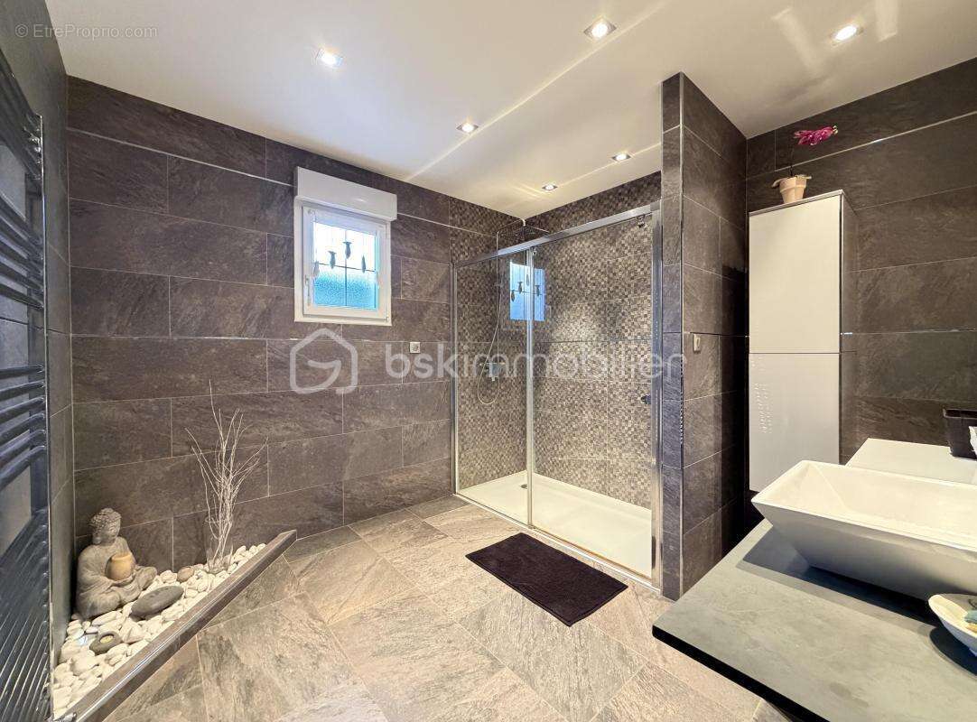 Maison à NANTEUIL-LES-MEAUX