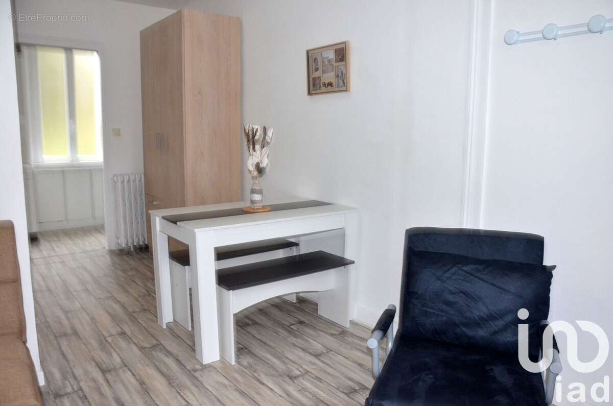 Photo 3 - Appartement à CHAMBON-SUR-VOUEIZE