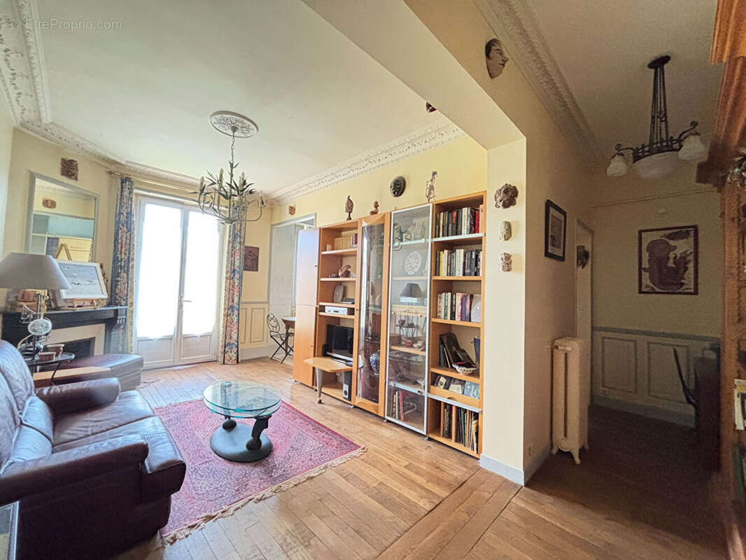 Appartement à ENGHIEN-LES-BAINS