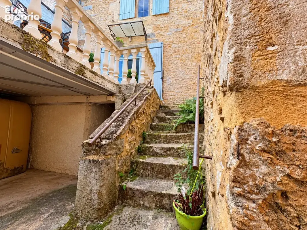 Bien d’exception au cœur de Belvès   Terrasse avec vue et garage privatif - photo 29
