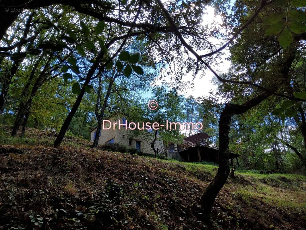 Maison à MOLIERES-SUR-CEZE