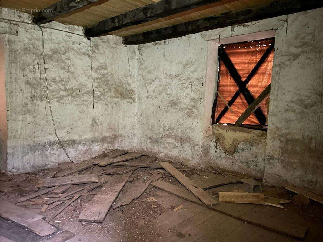 Maison à CLAIRVAUX-D'AVEYRON
