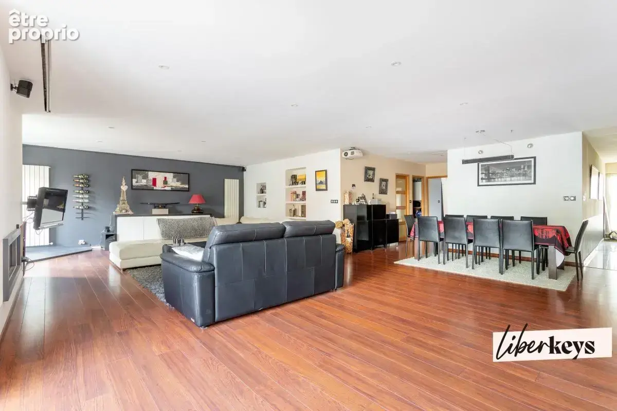 Appartement 165m² - 3 chambres - 1 parking - 1 grande terrasse - photo 8