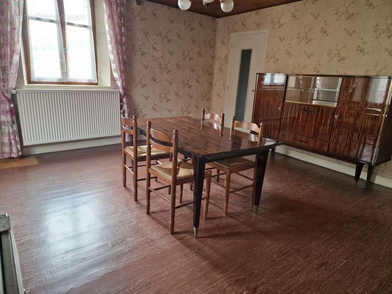 Maison à CONTREXEVILLE