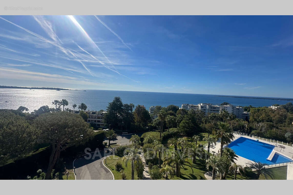 Appartement à VALLAURIS