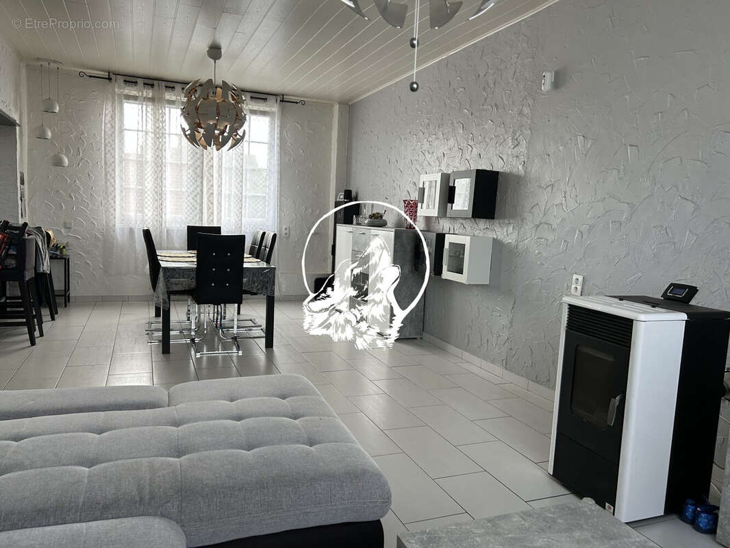 Maison à TETING-SUR-NIED