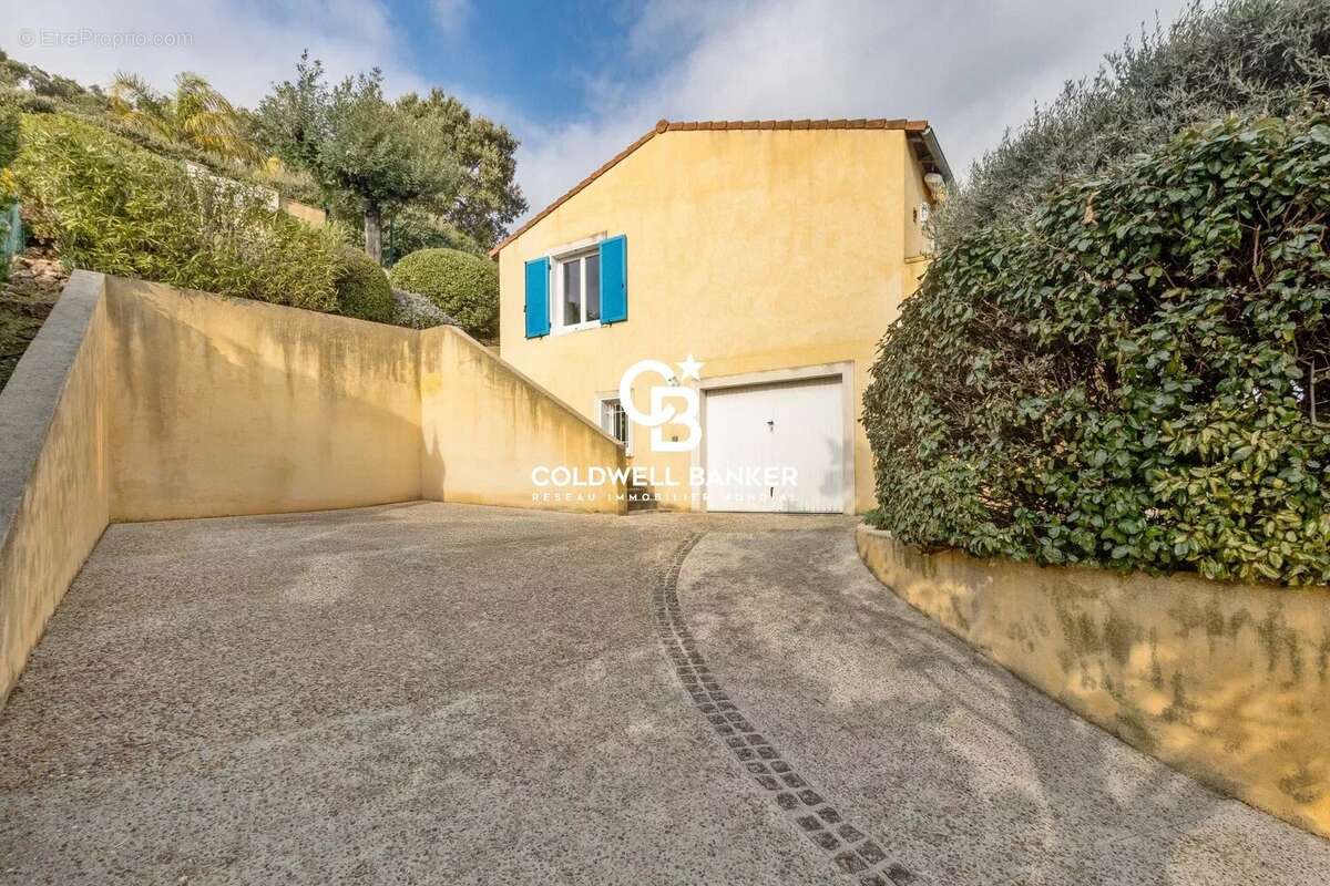 Maison à CAVALAIRE-SUR-MER