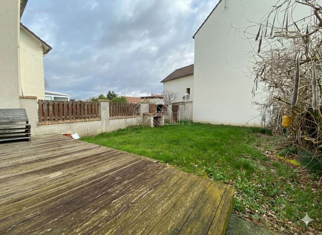 Maison à ROSNY-SUR-SEINE