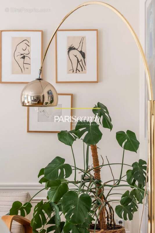 Appartement à PARIS-3E