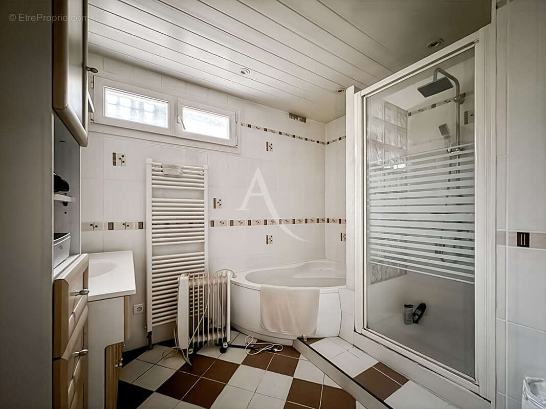 Maison à SAINT-HILAIRE