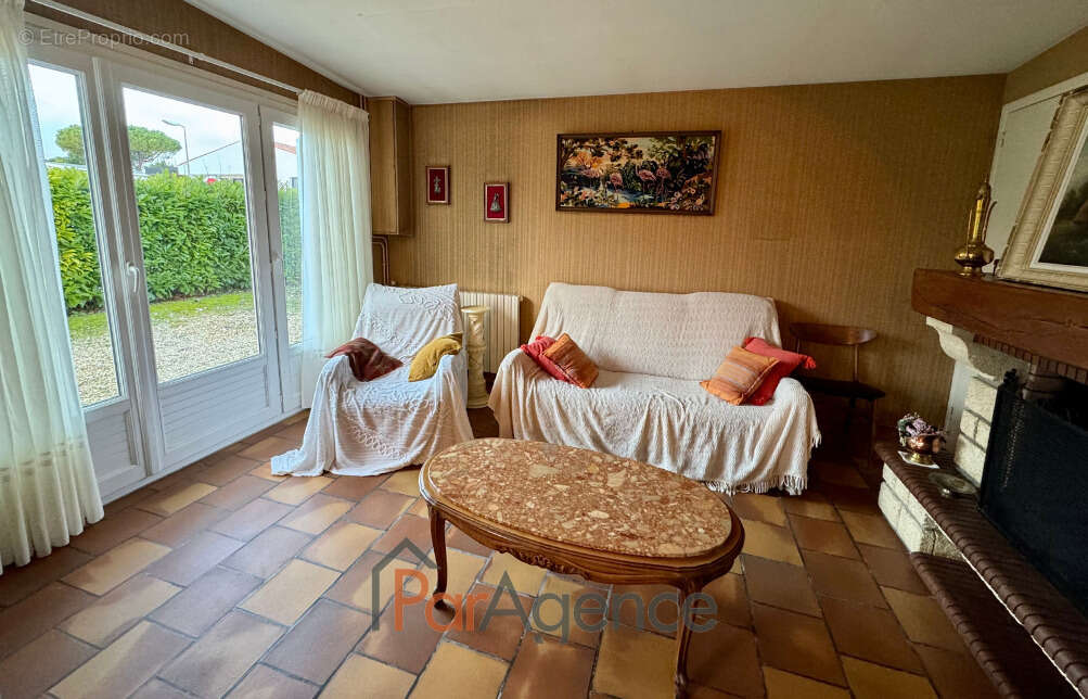 Maison à VAUX-SUR-MER