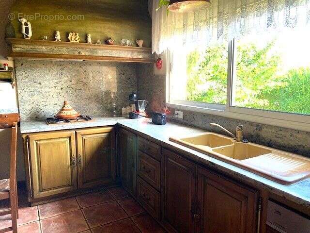 Villa familiale type 7 avec piscine - garage - jardin arbore - photo 6