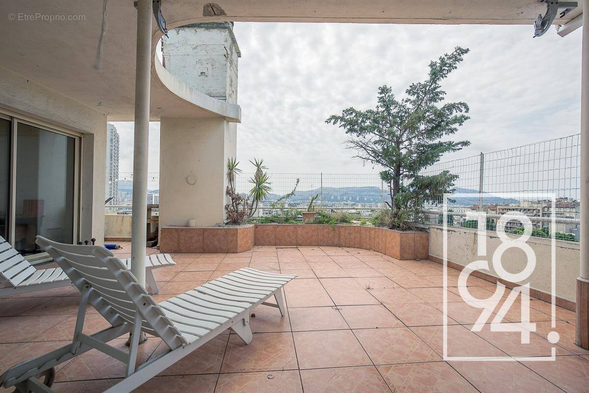 Appartement à MARSEILLE-8E