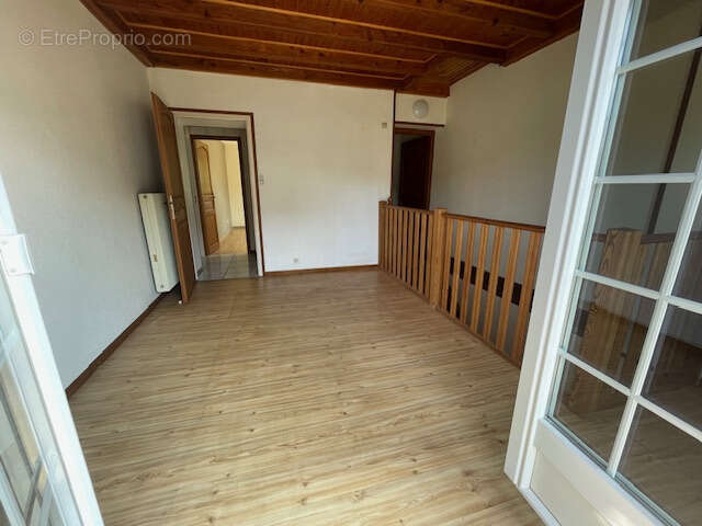 Maison à SAINT-VALBERT