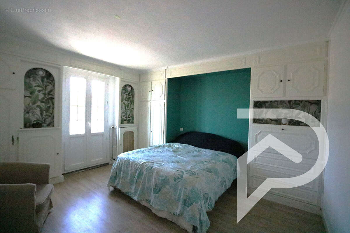 Maison à LONGUEIL-ANNEL